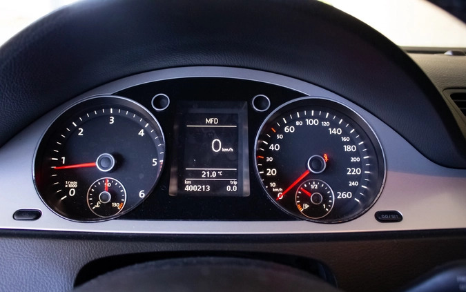 Volkswagen Passat cena 17900 przebieg: 400213, rok produkcji 2010 z Radom małe 704